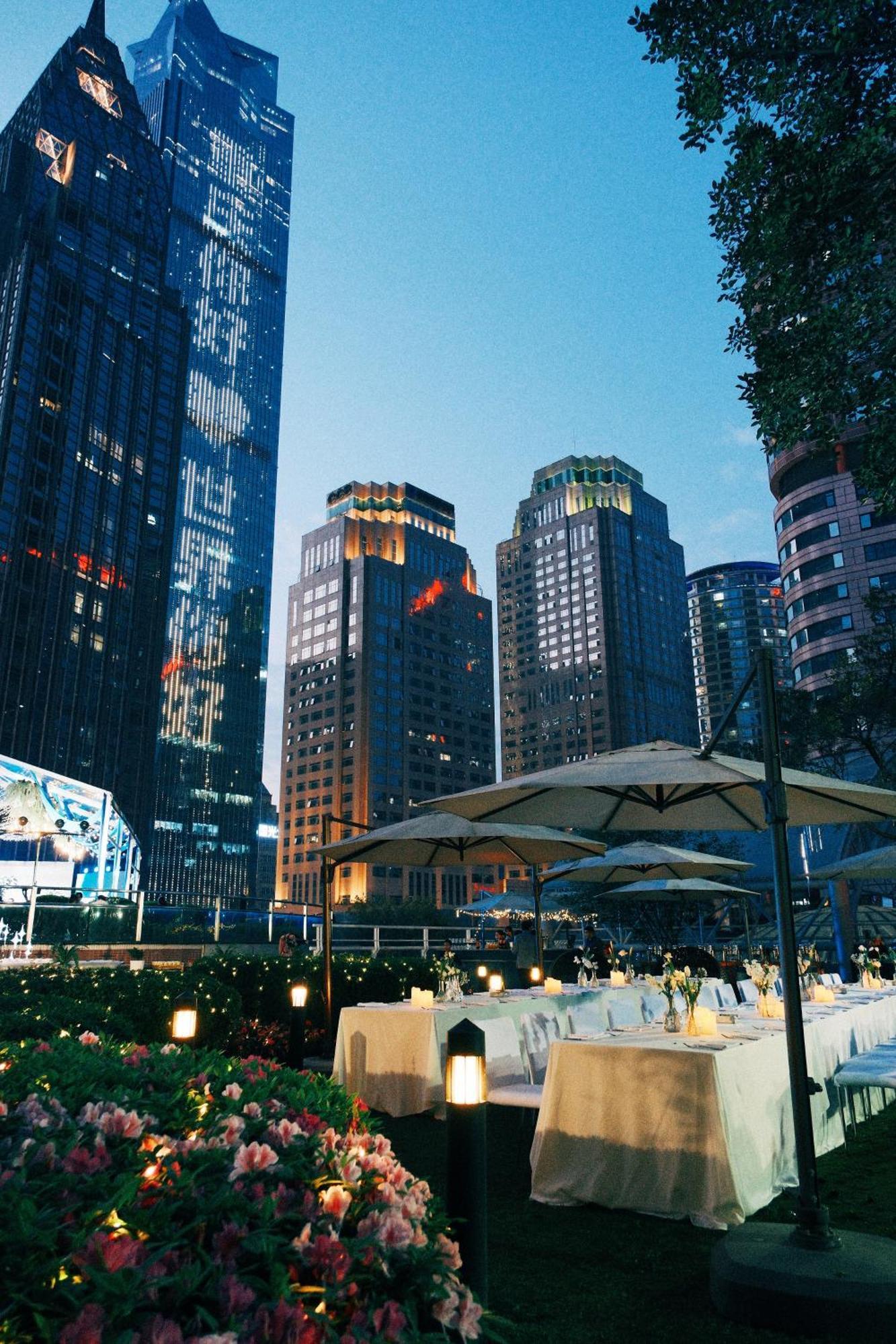 Hotel Hyatt Regency Metropolitan Chongqing Esterno foto